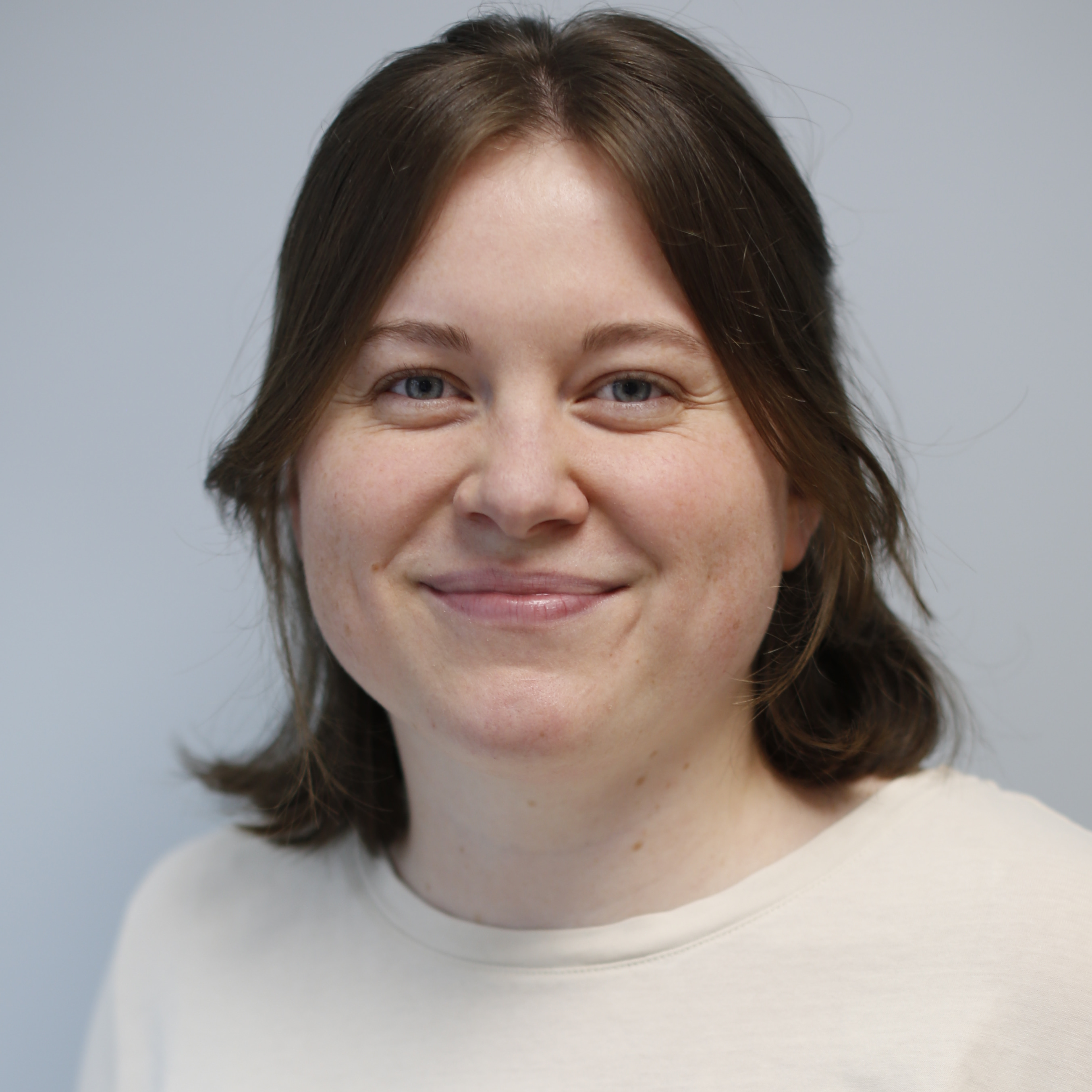 Lisa Neuhalfen: Assistenz